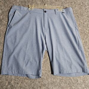 Travis Mathew Performance Shorts Men’s 42 Blue Striped Golf Chino Preppy Casual